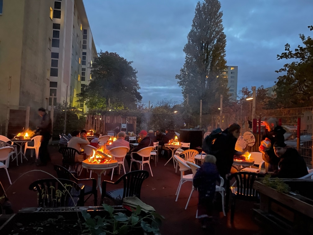 Gemütliches Tischfeuer- KartoffelFeuerRestauration